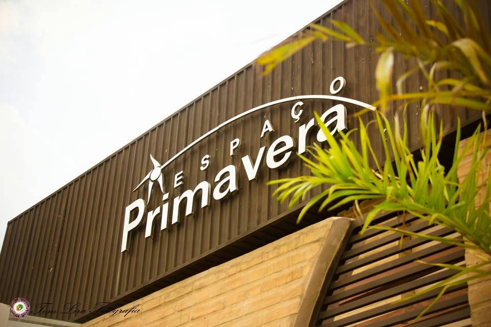 Vista panorâmica do salão de festas do Buffet Primavera